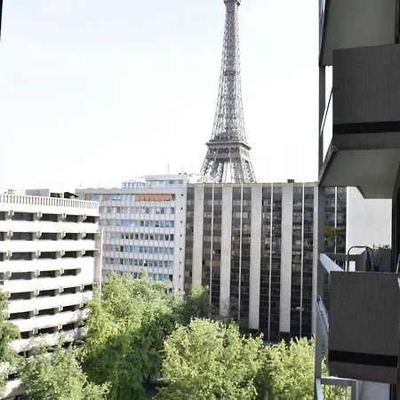 Studio With Incredible View Of The Eiffel Tower Apartment Paris